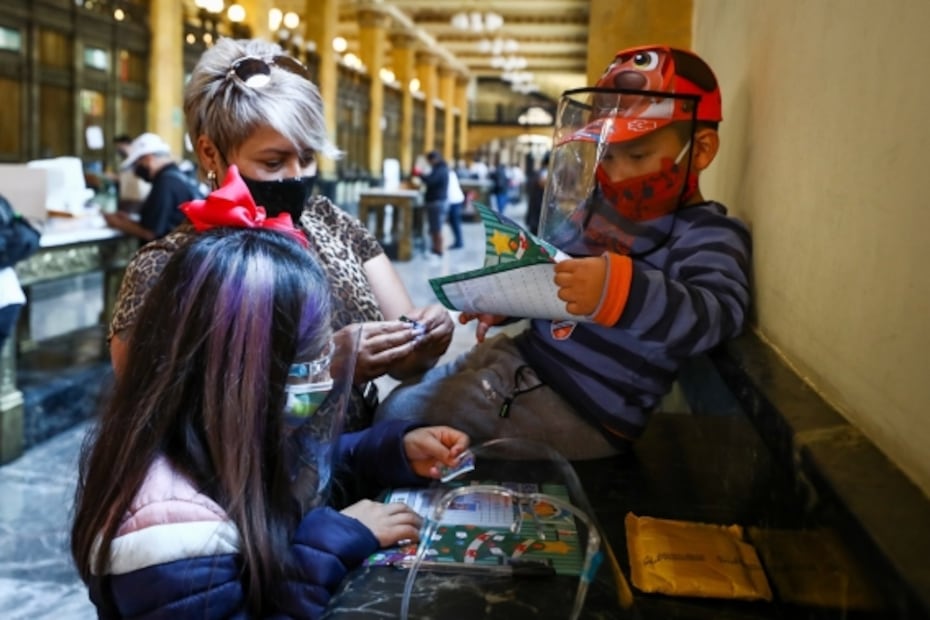 Entre Reyes Magos y recargas de oxígeno: el inicio del 2021 en fotos