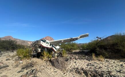 Se desploma avioneta al norte de Baja California Sur; pasajeros sobreviven
