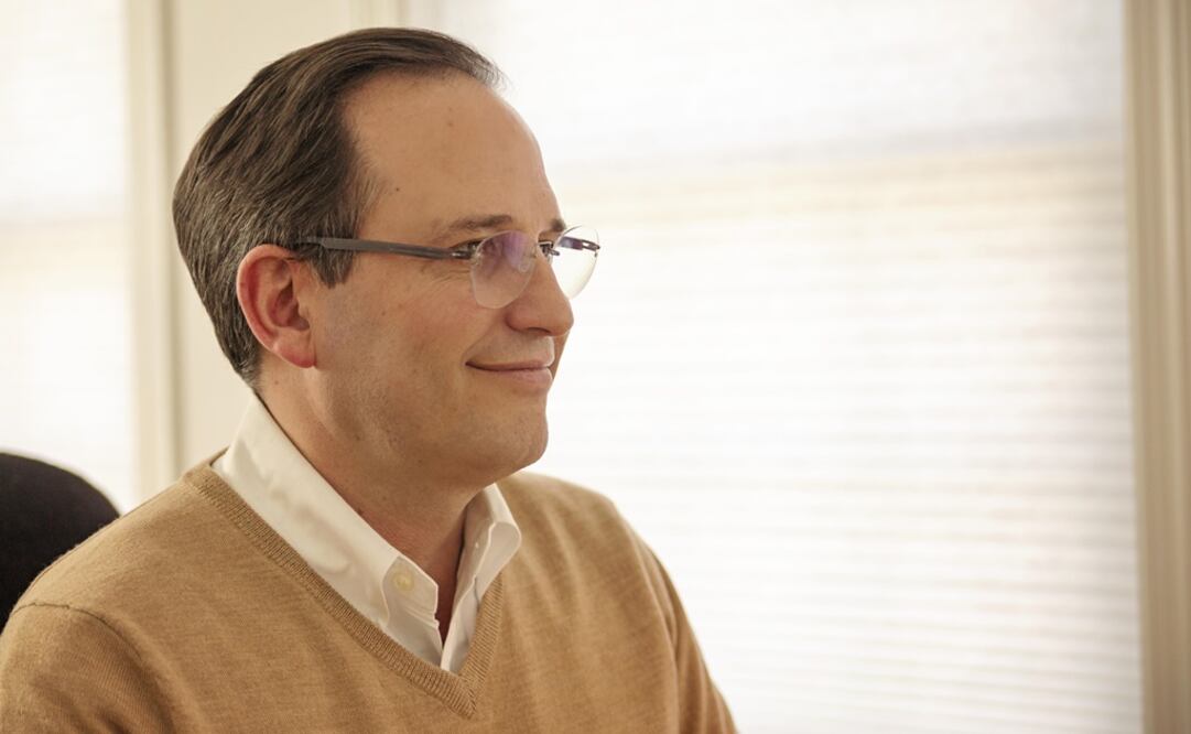 Pedro Ángel Palou publicó en 1991 "Como quien se desangra". Foto: EFE/Cortesía de Pedro Ángel Palou