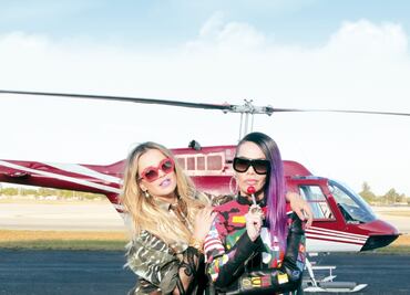 María José trae la falda bien puesta