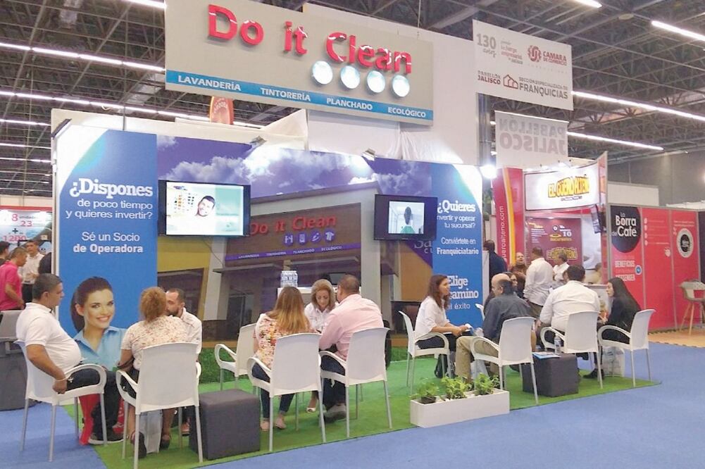 El concepto de lavandería y tintorería ecológicas Do it Clean nació por un apoyo de 40 mil pesos que brindó el gobierno de Jalisco hace nueve años; actualmente hay mil 500 marcas de franquicias en México. Foto: CORTESÍA