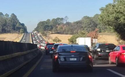 Pese a posible bloqueo de manifestantes, vacacionistas buscan salir de la CDMX