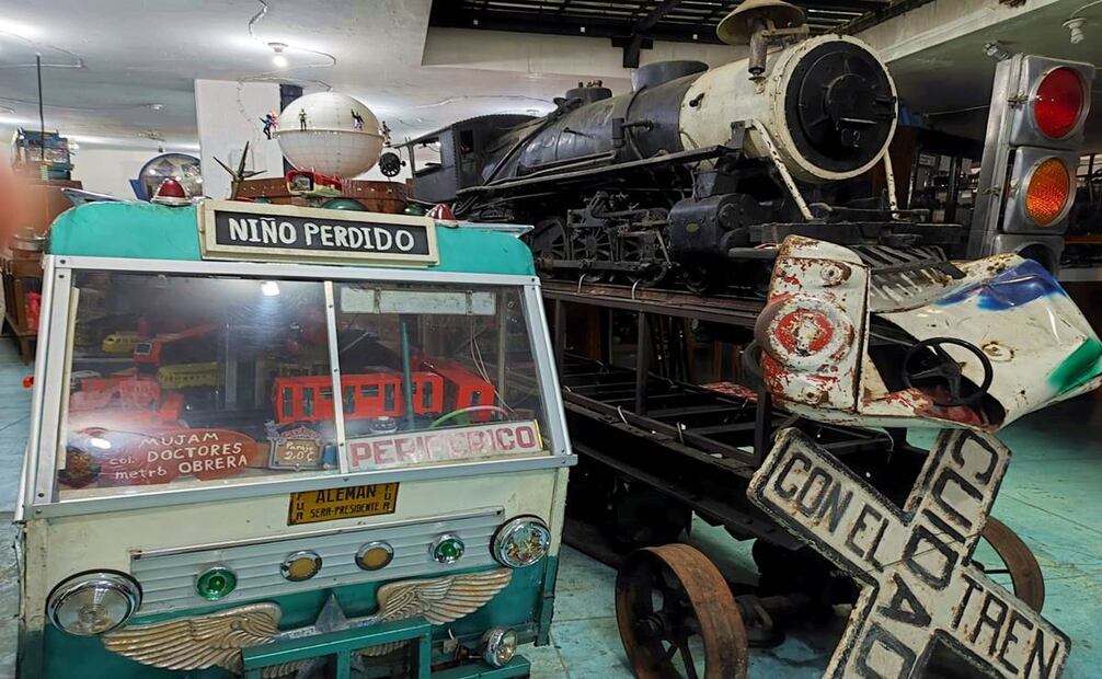 Este museo y sus piezas recrean la antigua ciudad de México con un estilo pintoresco que hace sentirse en el “País de las Maravillas”, pues sus enormes trenes y camiones le dan al visitante la sensación de ser un pequeño muñeco. Raúl J. Fontecilla/EL UNIVERSAL.