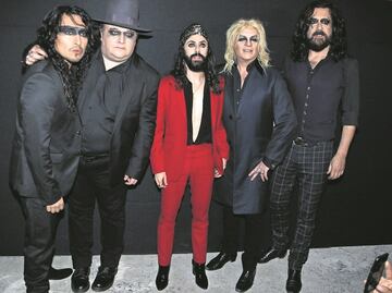 Pese a robo, Moderatto saca adelante show en Puebla; lamenta delincuencia en México y pide seguridad a autoridades