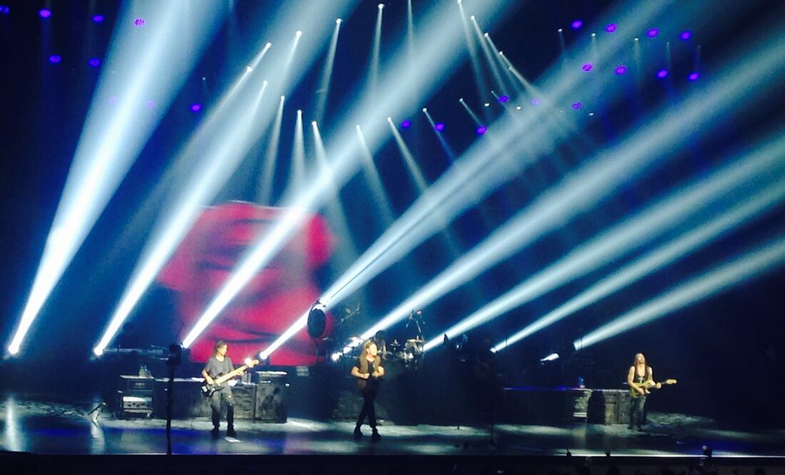 La banda se presentó en el primer concierto en el Auditorio Pabellón M (Humberto Montoya O)