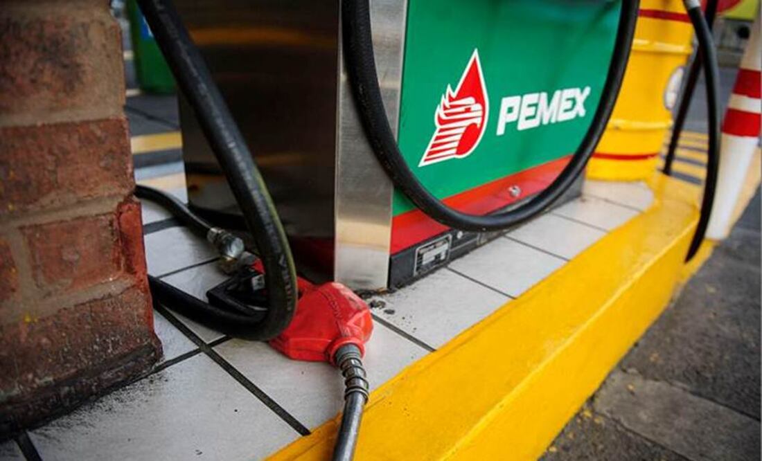 El bloqueo a la Terminal de Almacenamiento y Reparto de Pemex en Rosarito, que provocó desabasto de gasolinas y combustibles en Tijuana, Tecate y Rosarito, en Baja California generan pérdidas a comercios, aseguró la Concanaco. Foto Jorge Alberto Mendoza / EL UNIVERSAL