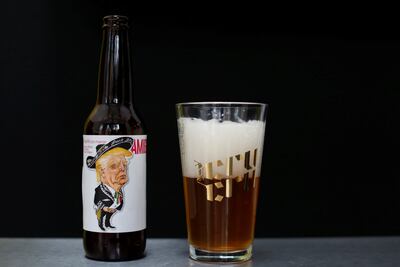 Donald Trump de mariachi es la imagen de una cerveza