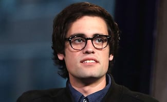 Nick Reiner es acusado formalmente del asesinato de sus padres, Rob y Michele; enfrenta cargos por acecho