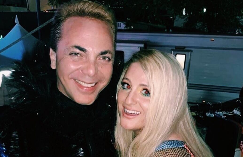 Cristian Castro lució un atuendo estrafalario y poco elegante. Foto: Instagram