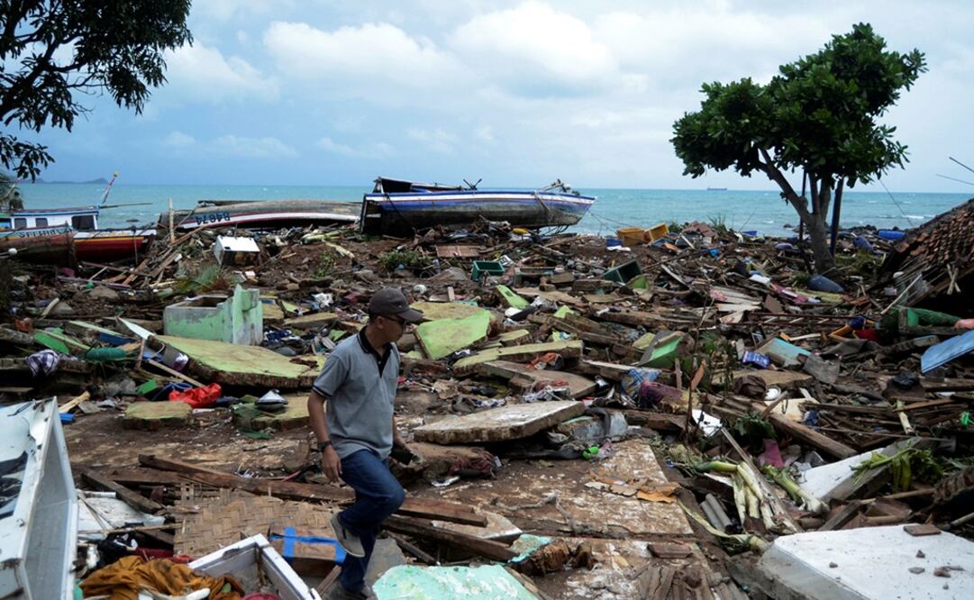 Un tsunami golpeó las costas del Estrecho de Sonda, entre las islas indonesias de Sumatra y Java. Fotografía: Reuters 