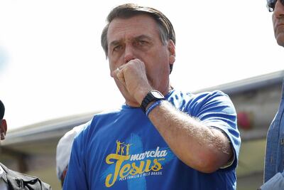 Bolsonaro dice que el coronavirus es "como la lluvia" y muchos se "mojarán"