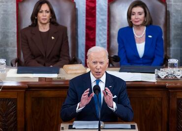 Biden aborda la agenda mexicana: pide prohibir armas de asalto y aprobar reforma migratoria, "de una vez por todas"