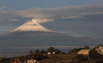 Mancera reporta dos exhalaciones del Popocatépetl