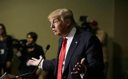 Trump dumps insults on questioners, insists on control 
