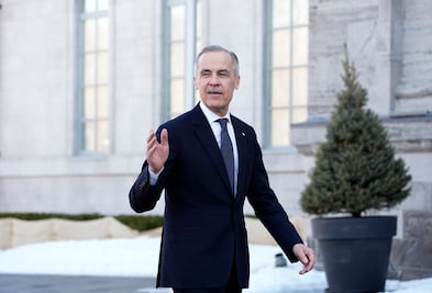 Canadá se acerca a Europa, en medio de guerra económica con EU; primer ministro Carney se reúne con Macron 