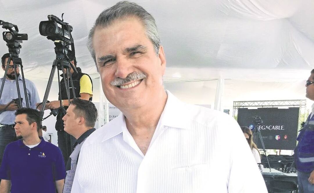 Trabas. Enrique Yamuni, director general de Megacable, coincidió en que los gobiernos locales obstaculizan con impuestos el desarrollo de redes (CARLA MARTÍNEZ. EL UNIVERSAL)