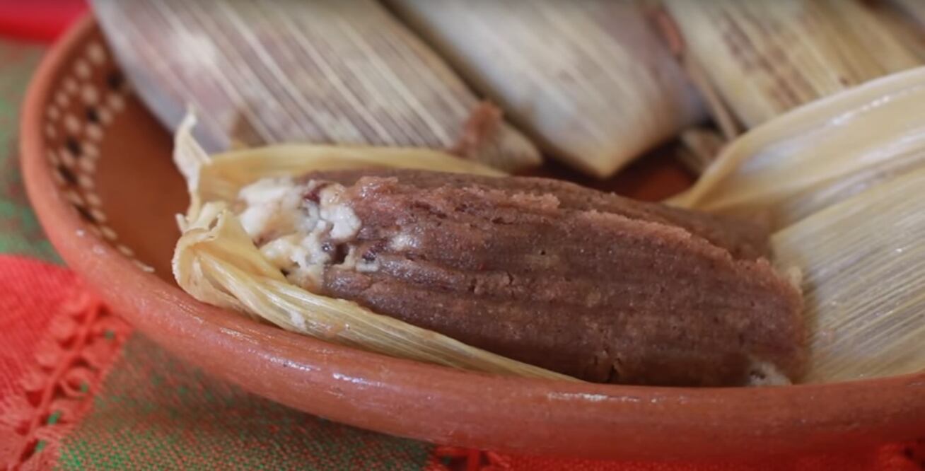 Prepara unos ricos tamales de chocolate para este Día de la Candelaria. Foto: Cocina Identidad