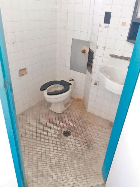 "Aquí no hay nada", abandono y suciedad en hospitales de Venezuela