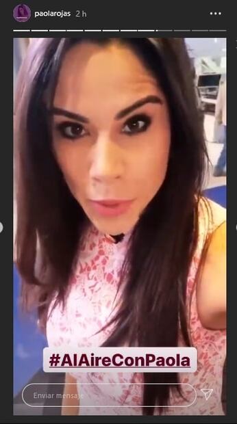 #FelizMartes: Paola Rojas impacta con look primaveral para su noticiario