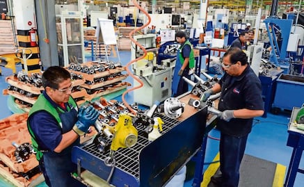 Analistas ven a la  economía y al peso con  mayor fuerza