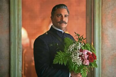 Jaime Camil, orgulloso de pavimentar el camino a otros