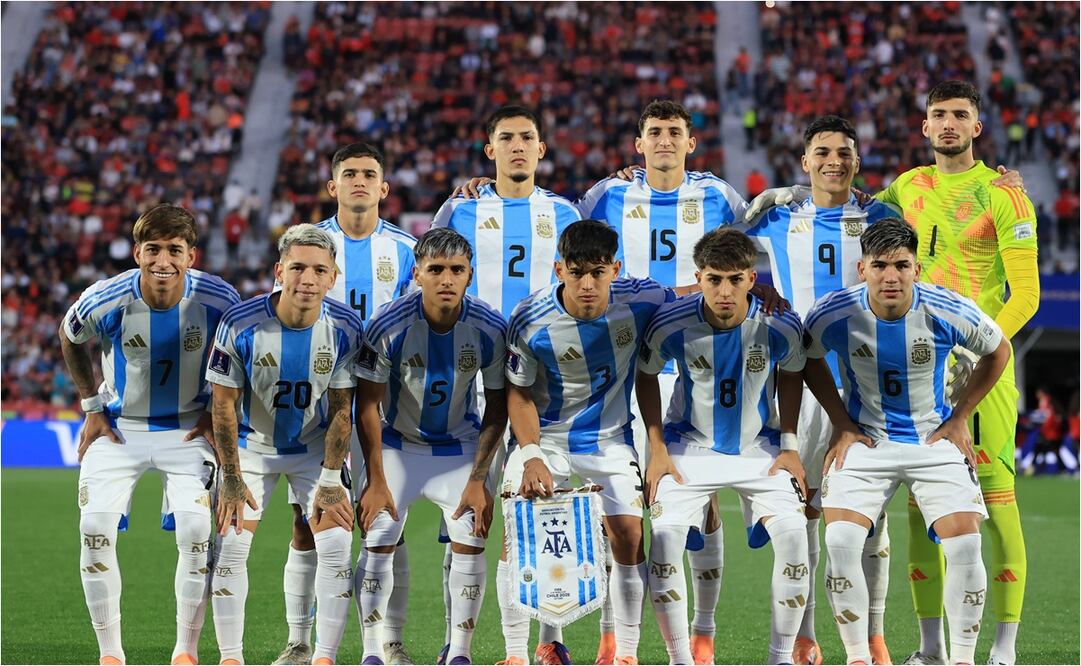Estrella juvenil de Argentina Sub-20 explota contra la afición mexicana ante burlas: "Los dejamos fuera"