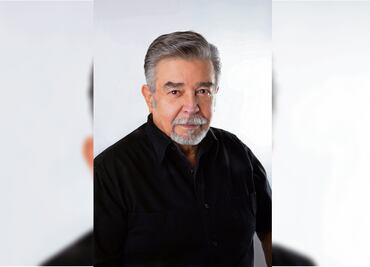 Ortiz de Pinedo regala obra a Juan Ferrara