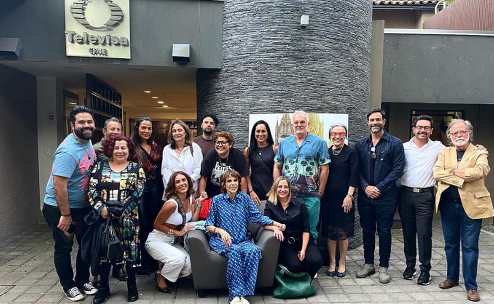 La famosa dio un emotivo mensaje en sus redes sociales tras reaparecer públicamente en un evento organizado por sus colegas. Foto: Vía Instagram @la_rebeccajones.