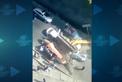 Libra caída de excavadora en Interlomas