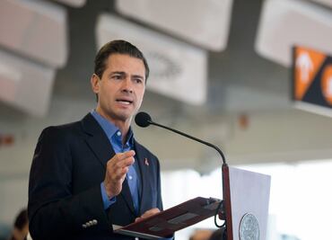 Peña Nieto felicita a Jair Bolsonaro, presidente electo de Brasil