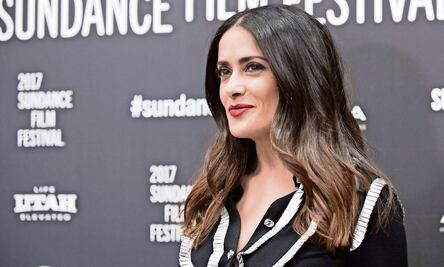 Periodista hace reír a Salma y su auditorio