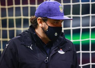 Amaury Vergara pide a aficionados de Chivas comprar jerseys para traer refuerzos