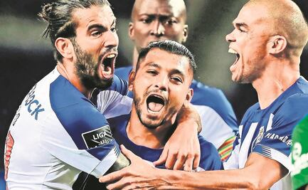 "Tecatito" Corona es nombrado el mejor jugador de la Liga en Portugal