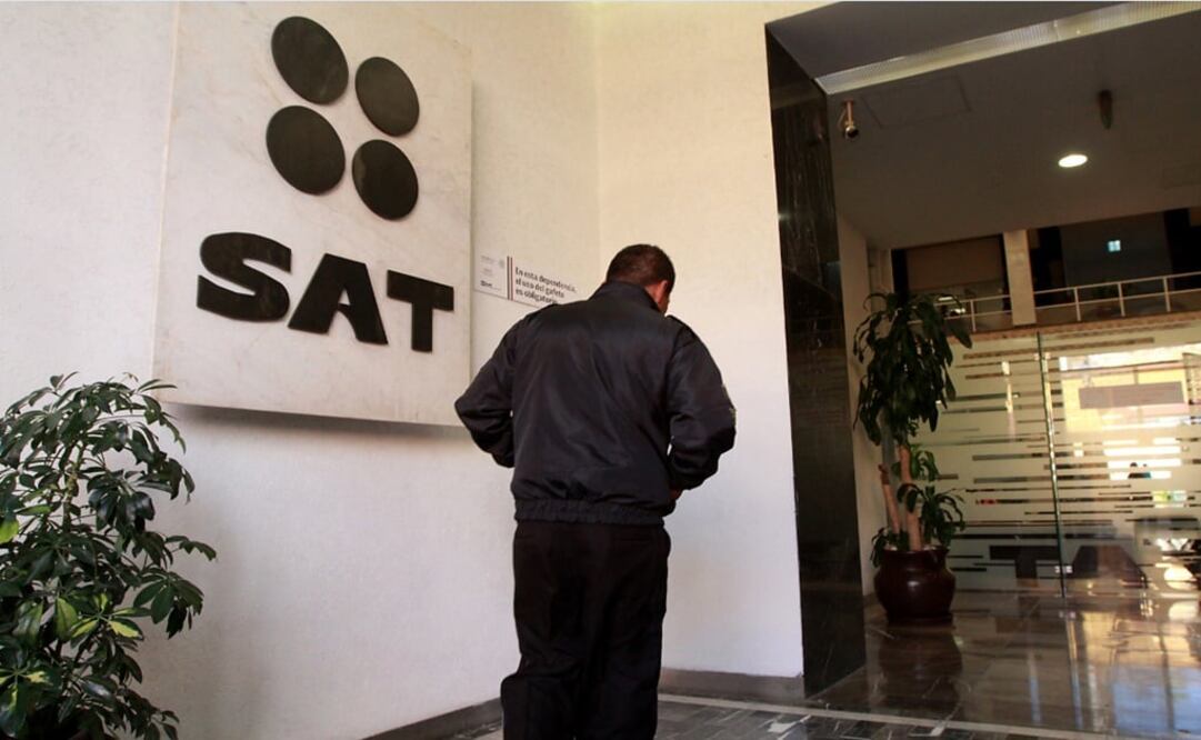Hacen limpia en el SAT; denuncian lavado