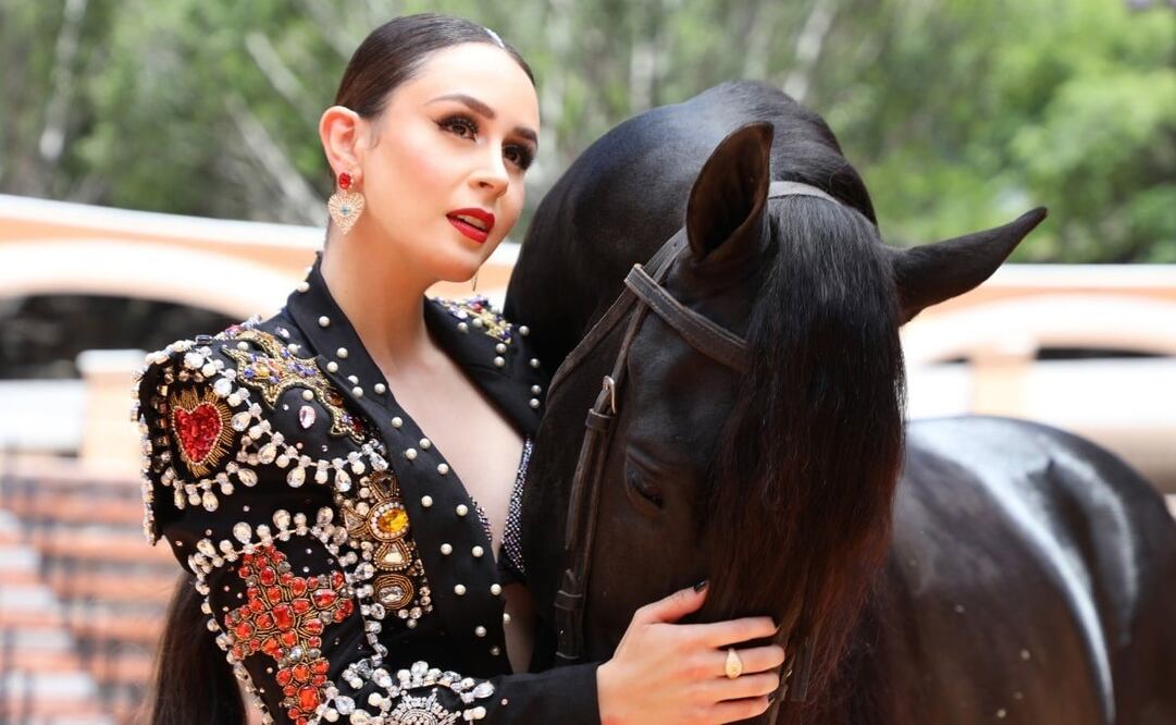 Viviann Baeza y Zapata, su caballo. Foto: Cortesía