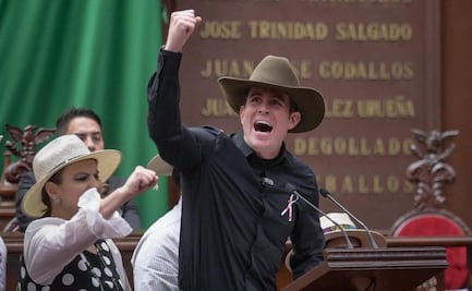 “¿Cómo te atreves a meterte con una víctima?"; diputado del "Movimiento del sombrero" recrimina a Noroña por comentarios contra Grecia Quiroz