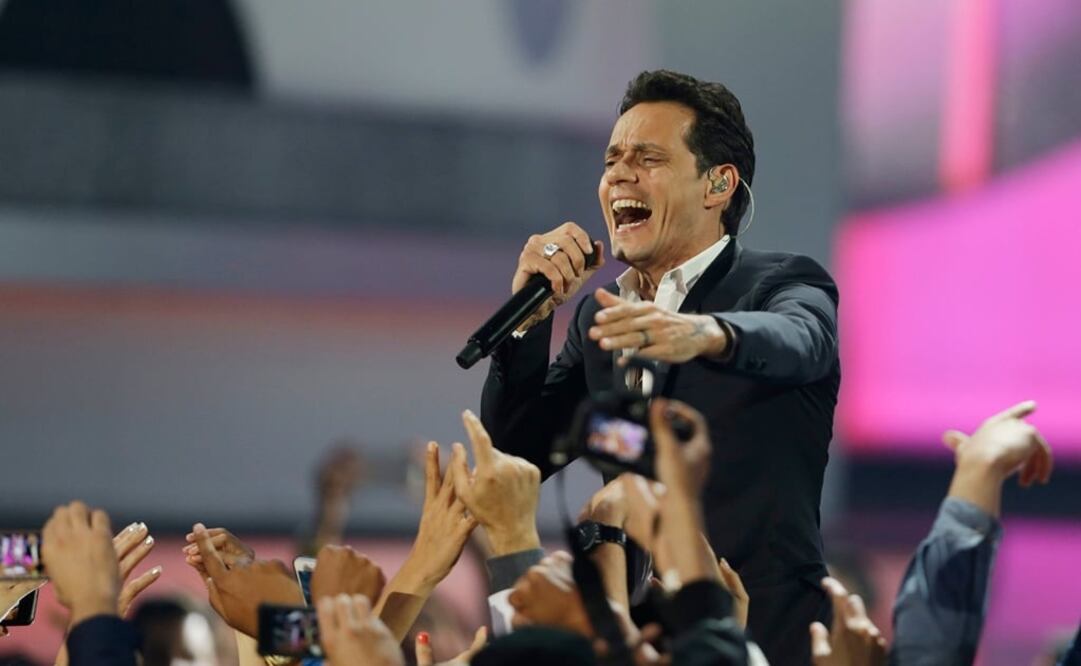 Marc Anthony durante su presentación en los Latin Billboard Awards en Coral Gables. Foto: AP