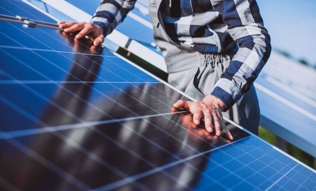 La falta de conocimiento y concientización sobre sus ventajas, pueden ser barreras para su implementación. Fuente: Freepik.