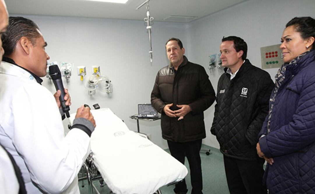 Mikel Arriola, y el gobernador del Estado de México, Eruviel Ávila, inauguraron la Unidad Médica Rural en San Ignacio de Loyola. /Especial