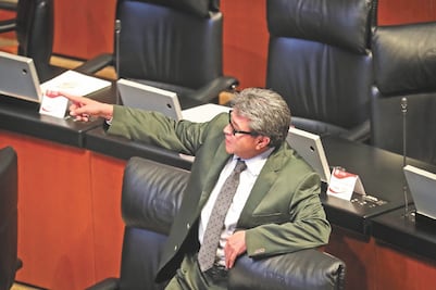 Monreal sugerirá periodo extraordinario al Senado 