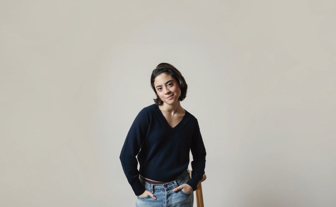 Es hija de la conductora Luz María Zetina.
