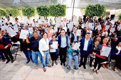 Gobierno da  400 escrituras  de viviendas 