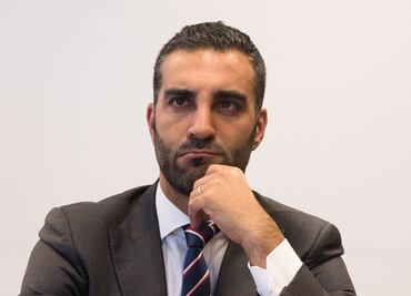 Simón Levy en tres actos: una llamada, un par de (supuestos) balazos y una aclaración; aquí el caso completo