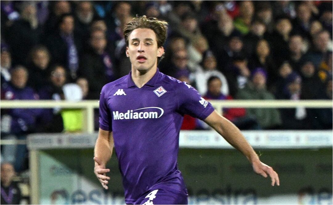 FOTO: Fiorentina comparte que Edoardo Bove se encuentra consiente y alerta - AP