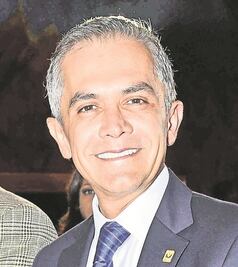 Mancera teje relaciones con EU