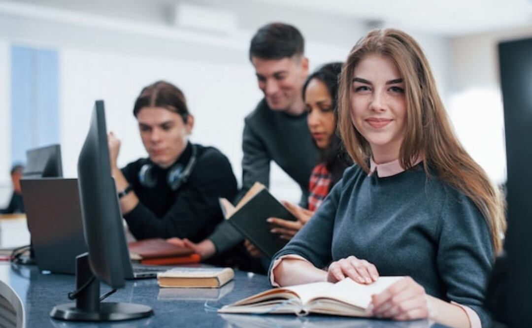 Algunas universidades del mundo se destacan por la duración de sus programas de estudio. Fuente: Freepik.