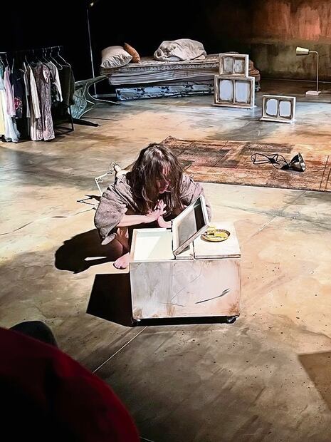 El niño salvaje, obra sobre un niño segregado y abandonado, víctima de la violencia sistémica.Se presenta en el Centro Cultural del Bosque. Foto: Especial.