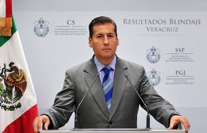 "Perdonan" diputados a vocero de Javier Duarte