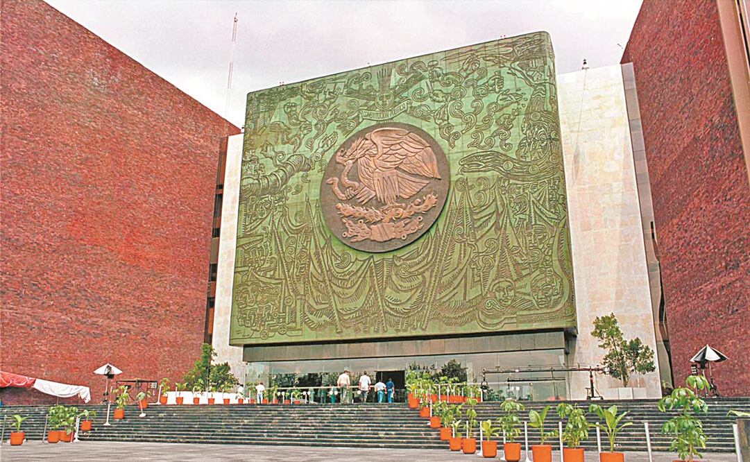 En San Lázaro las scorts estaban en la nómina y si algún legisla-dor quería una, tenía que pagar lo que ella pidiera: Nay Salvatori. Foto: ARCHIVO EL UNIVERSAL