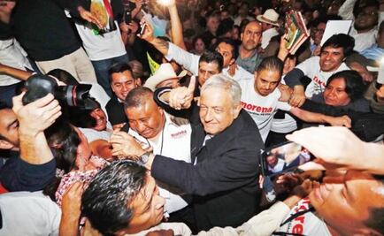 Mexico's López Obrador kicks off U.S. tour in Los Angeles